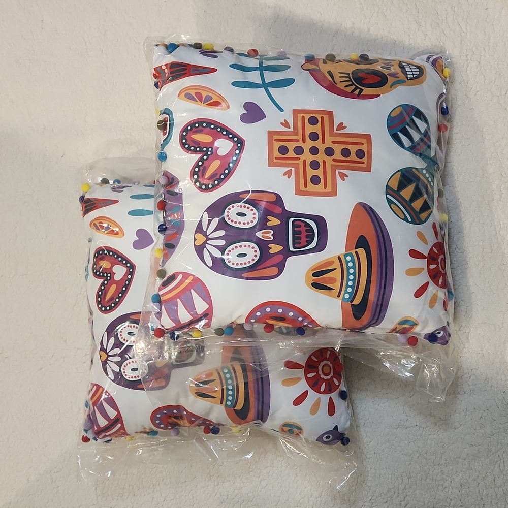 NWT Decorative Pillows - Sugar Skulls - Halloween - Holiday